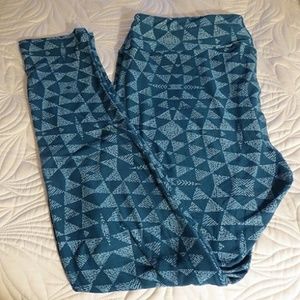 LuLaRoe Tall & Curvy Teal leggings in EUC